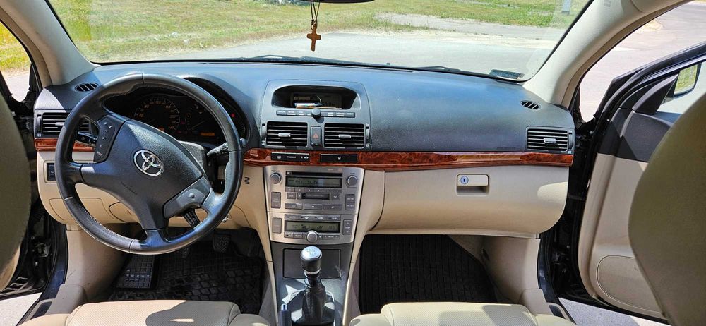 Toyota Avensis Combi 2,2 deisel 2006 rok