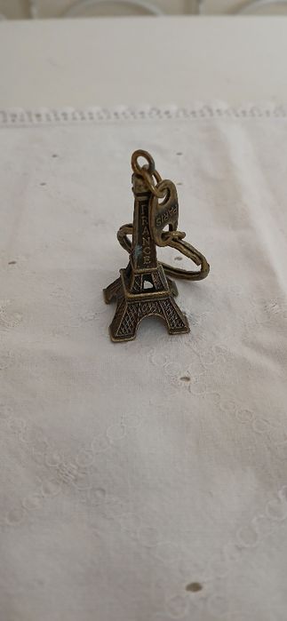 Porta-chaves Torre Eiffel