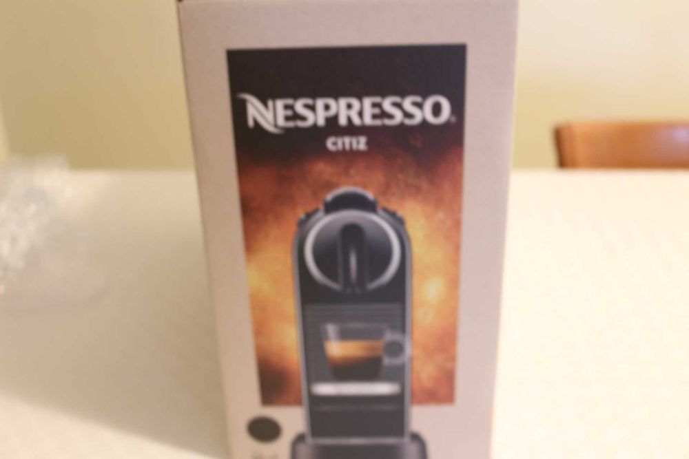 Máquina Café Nespresso CitiZ Limousine Black (nova)