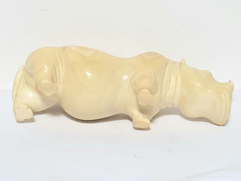 Magnífica preciosa antiga escultura asiática de um rinoceronte