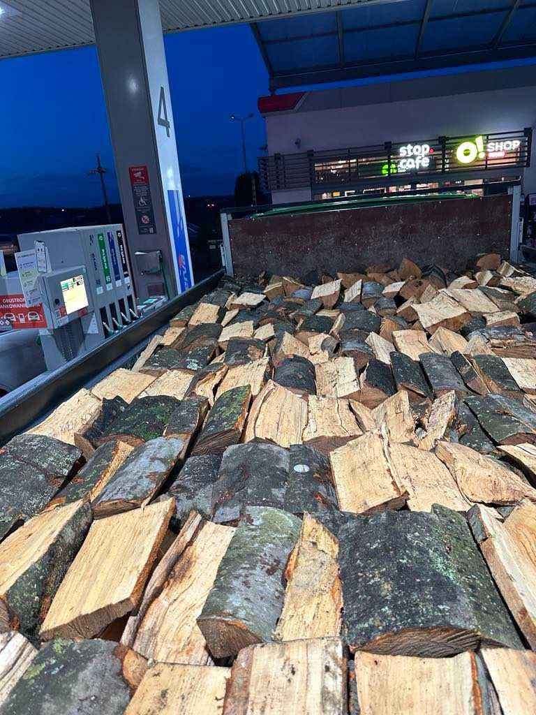 UKŁADANE SUCHE DREWNO opałowe kominkowe