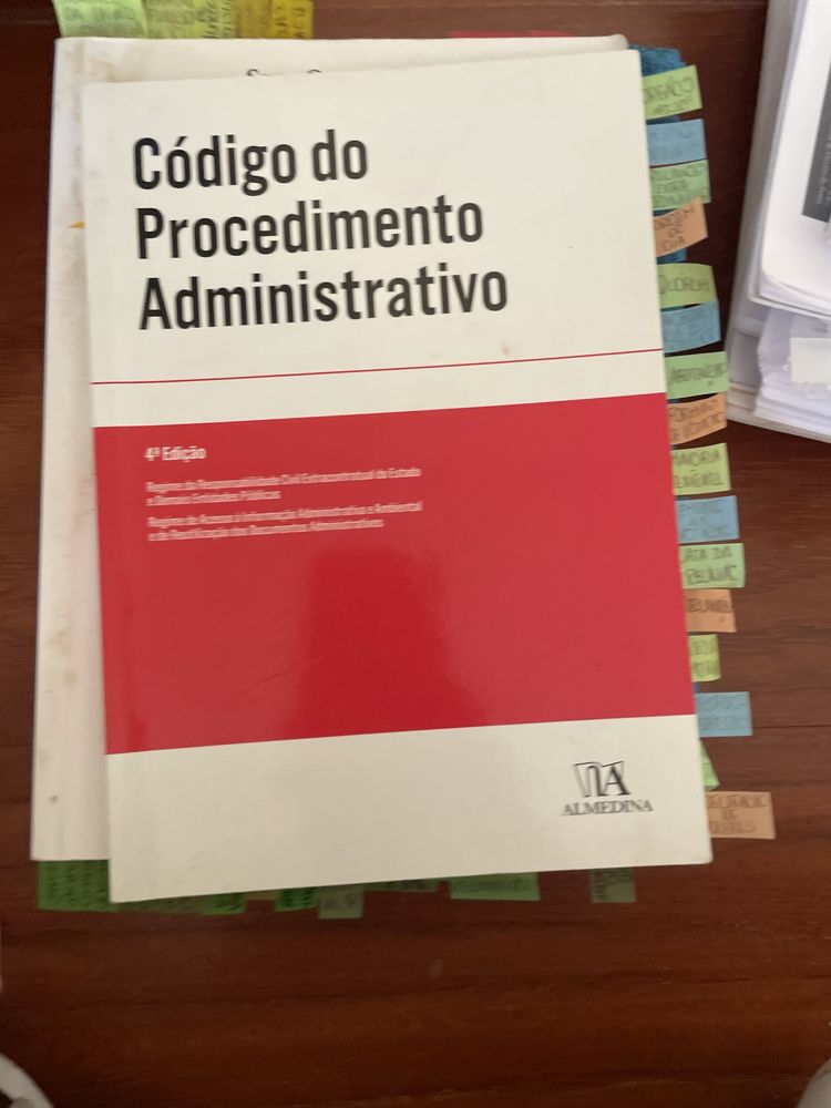 Livros direito usados
