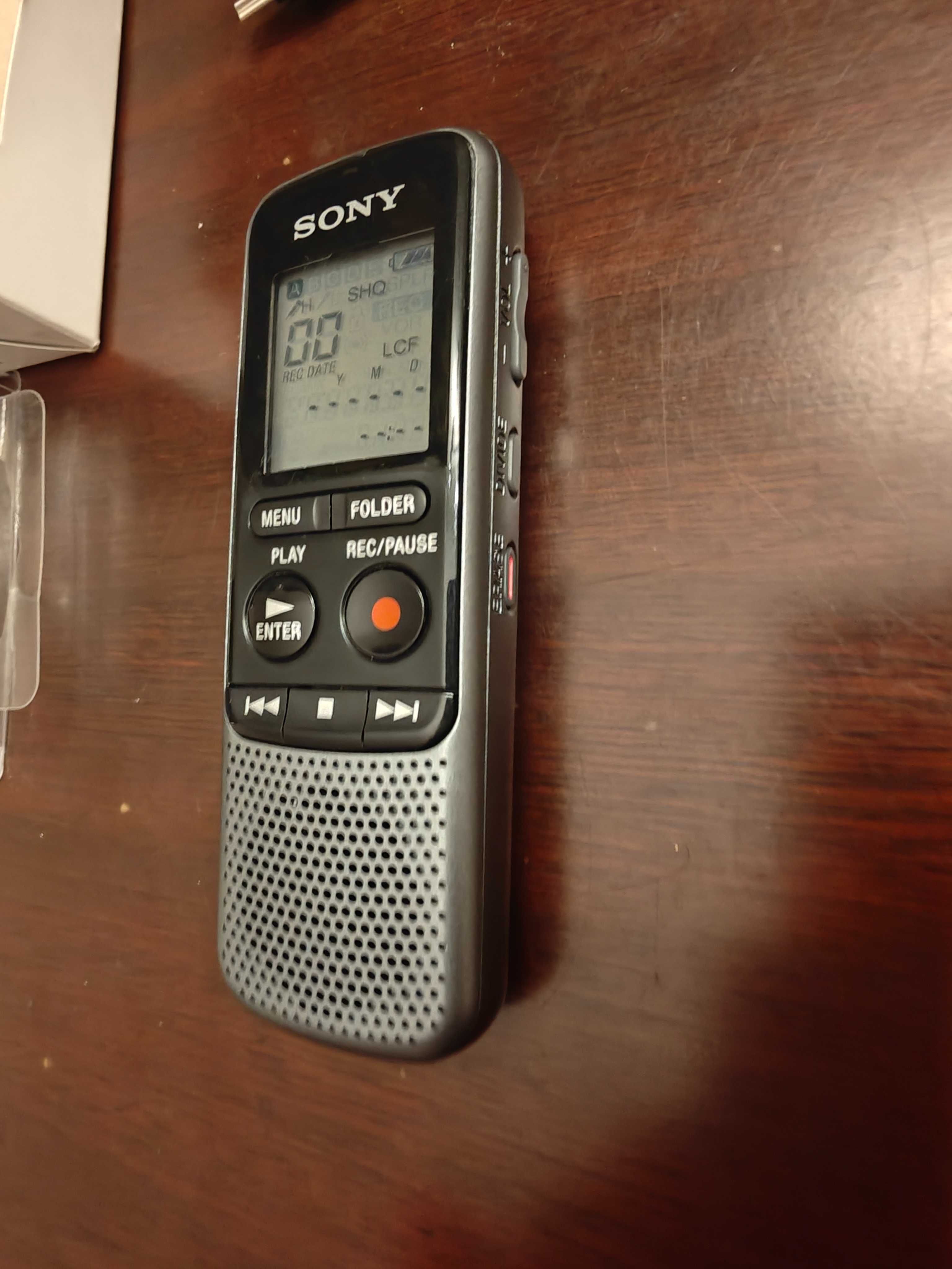 Цифровой диктофон Sony ICD-PX240 - 4 GB