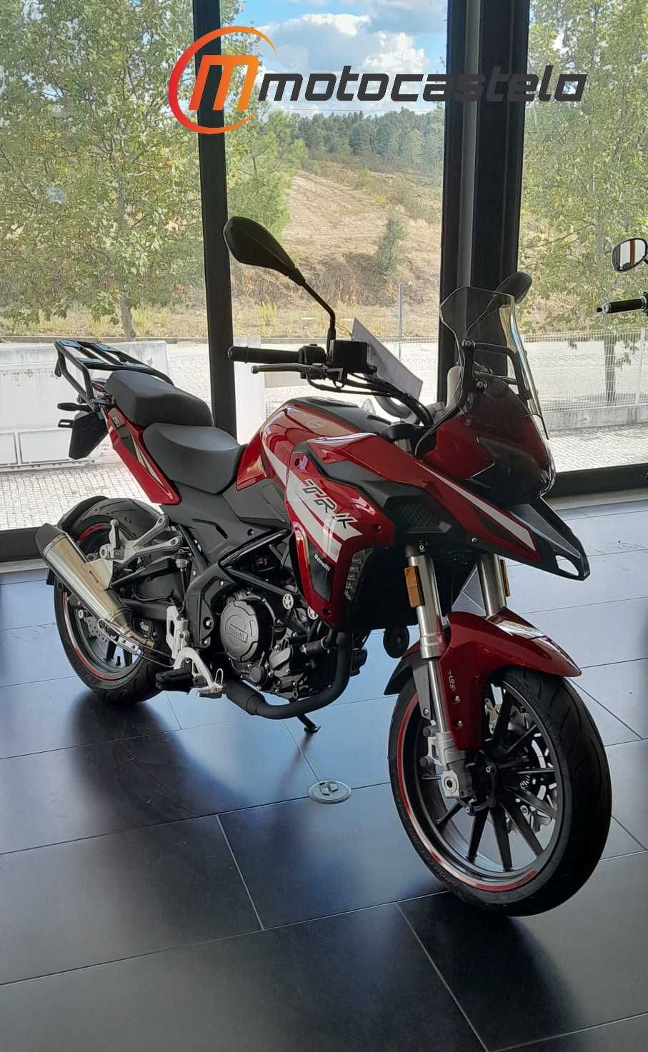 Benelli TRK 251 E4