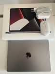 Apple MacBook Pro 2021 14,2" Apple M1 Pro - 16GB RAM - 1TB Dysk