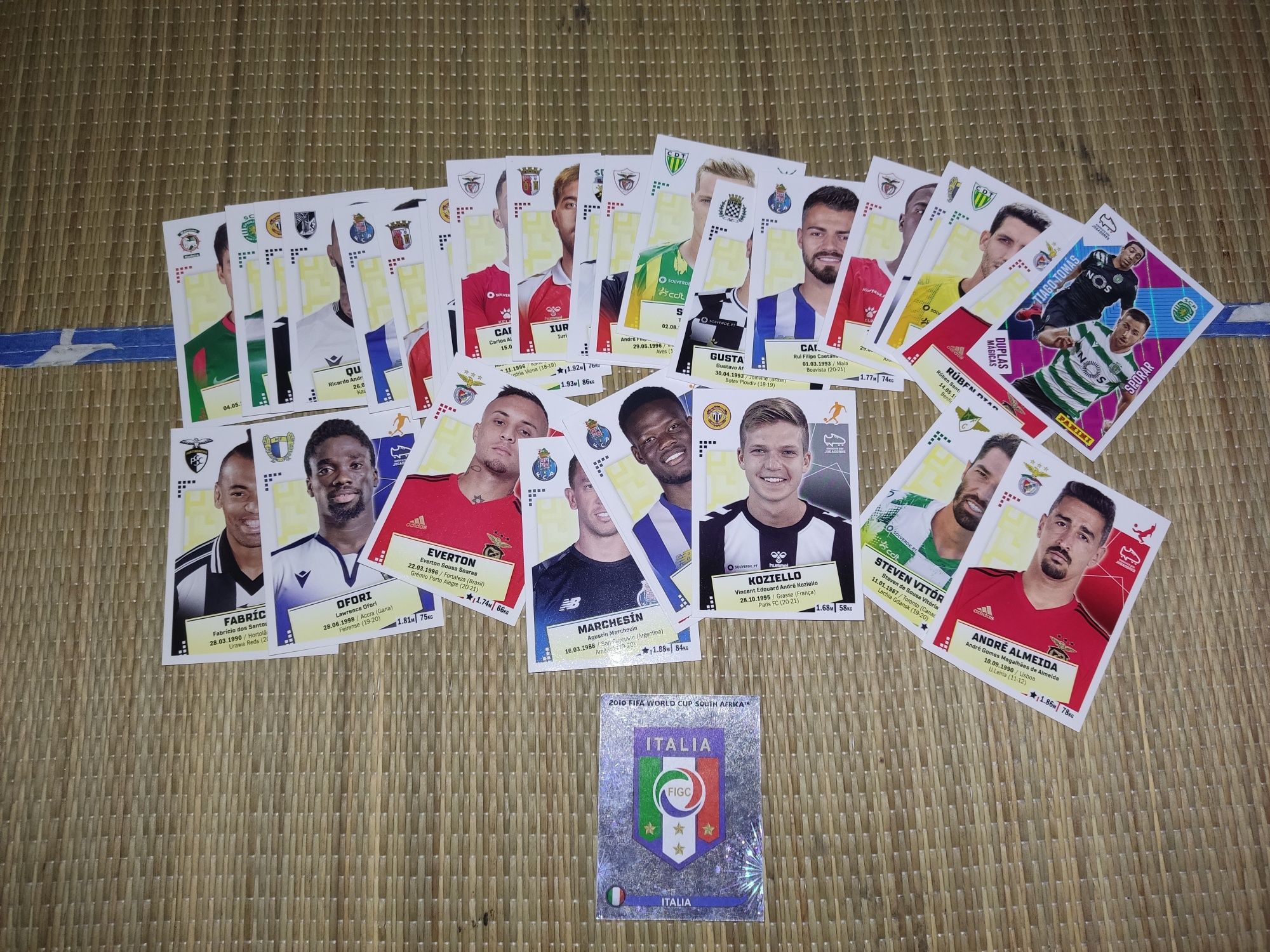 Cromos, cartas futebol