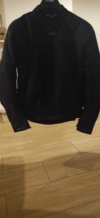 Blusão Motar como novo.