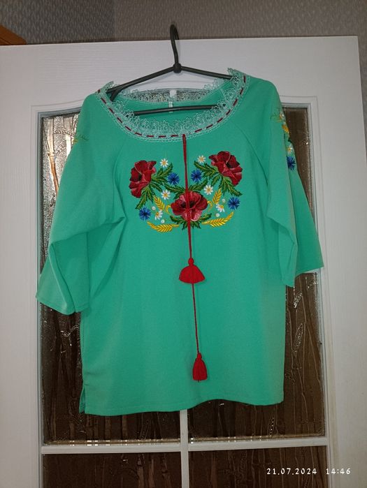 Вишиванка жіноча