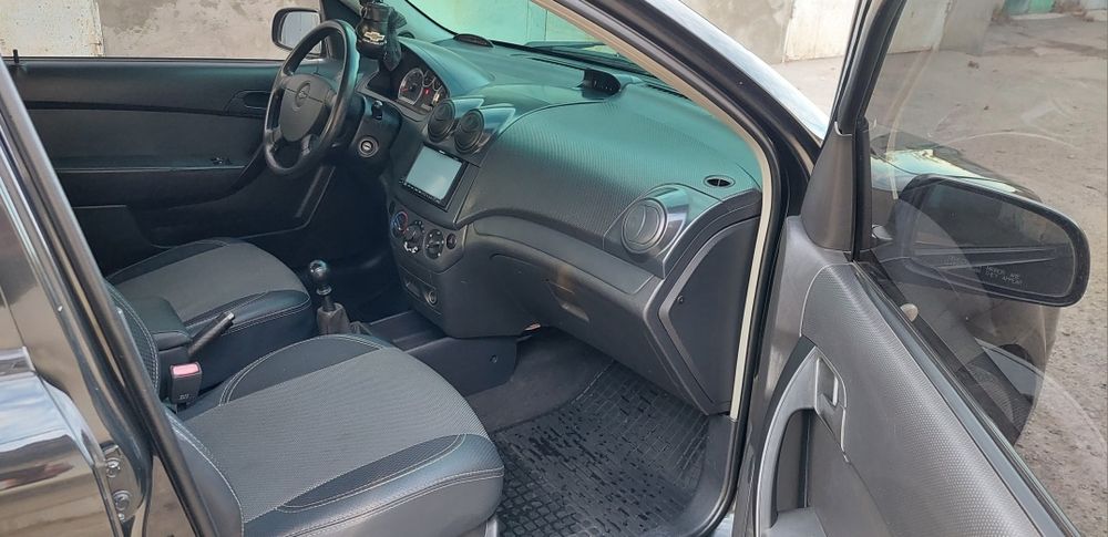 Chevrolet Aveo LS 1.5 газ/бензин