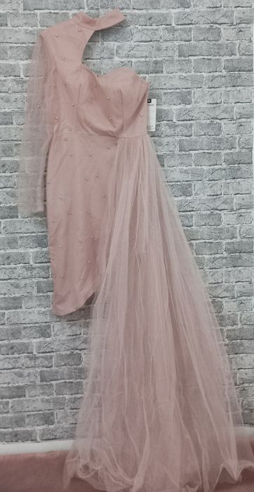 Вечірня , випускна  сукня