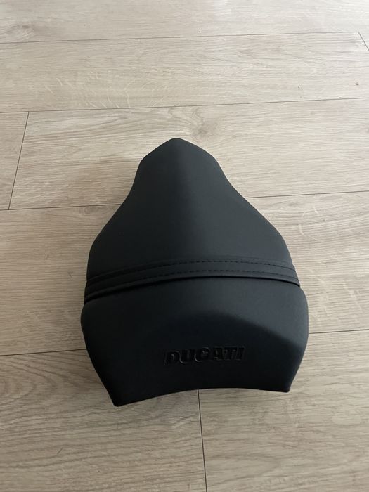 Siedzenie pasażera Ducati 848 . 1098 . 1198