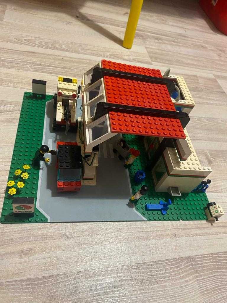 LEGO Town Gas N' Wash Express 6397 stacja paliw