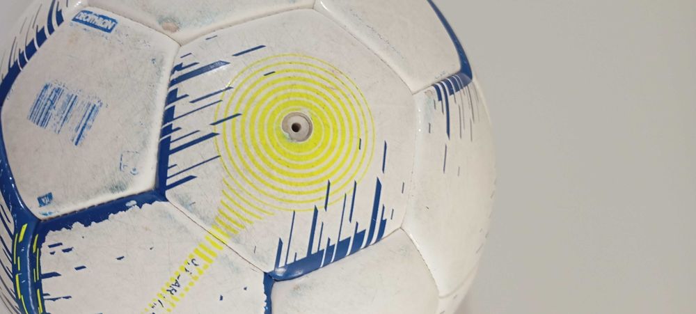 Bola futsal kipsta quality pro