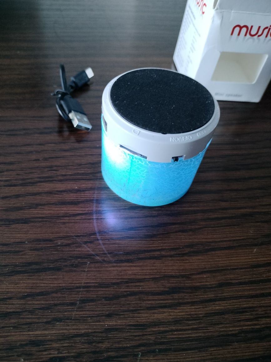 Vende se coluna de bluetooth Nova