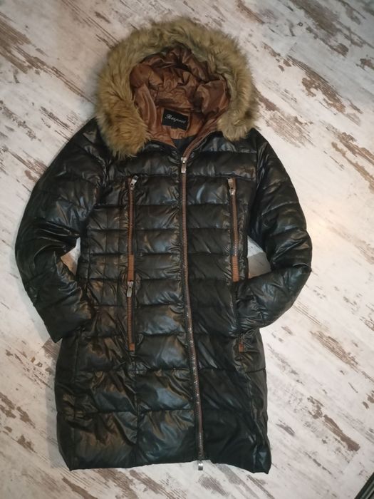 Kurtka długa z futrem jasnym brązowa r.L