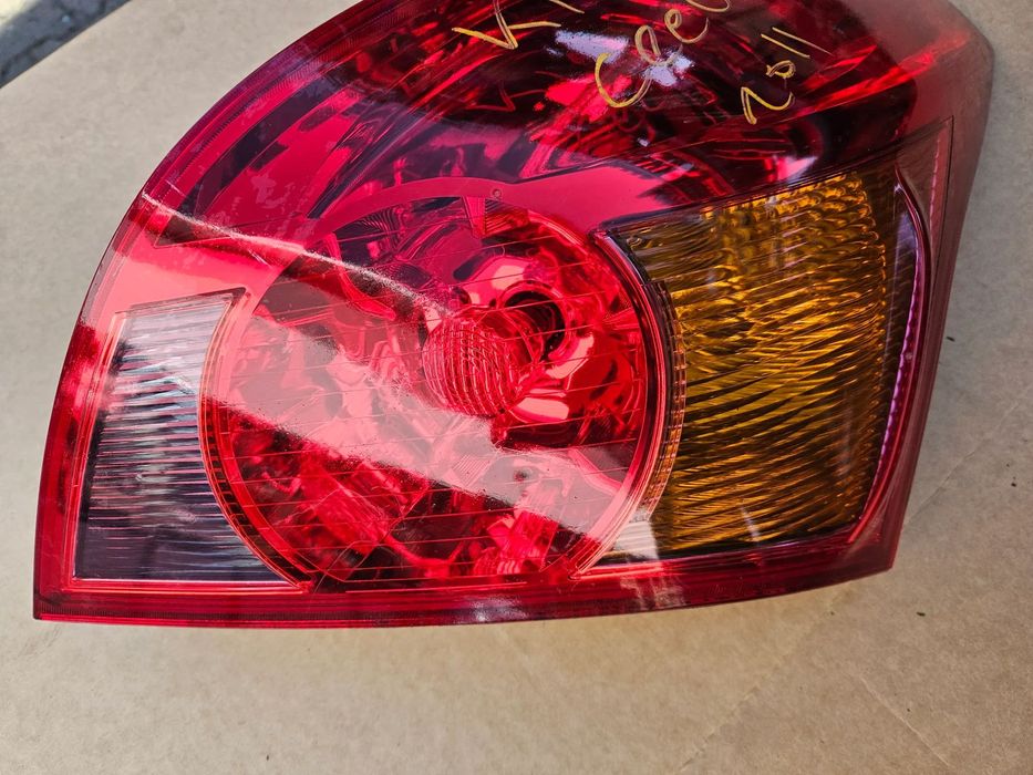 Kia Ceed II 2 lampa tył tylna prawa lewa   HB