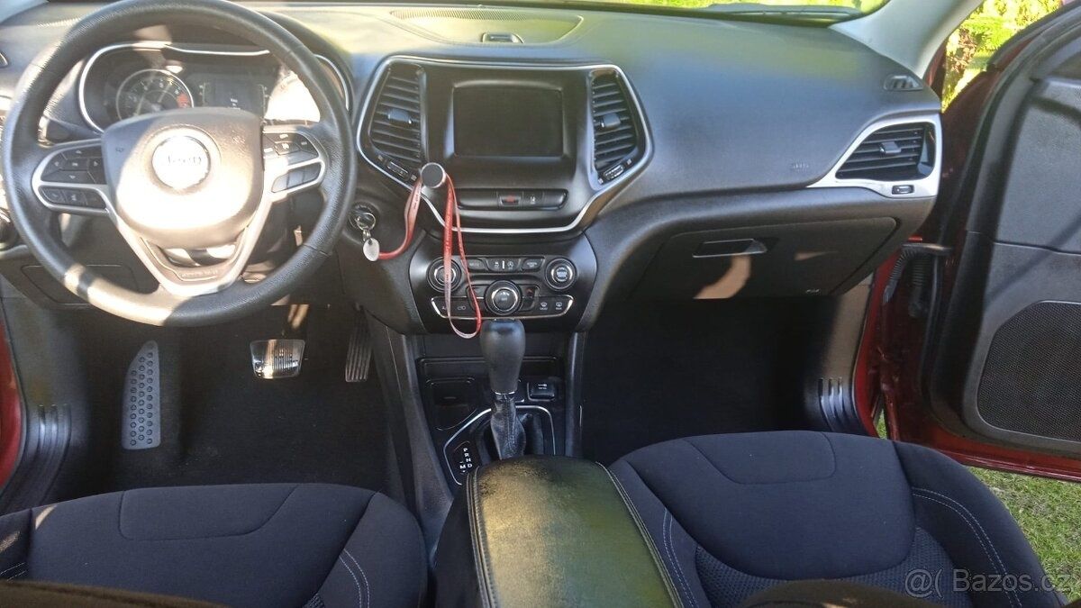 12 000 przebieg !!! Jeep Cherokee 2021 poj. 2,4 benz-zarejestr. w Pols