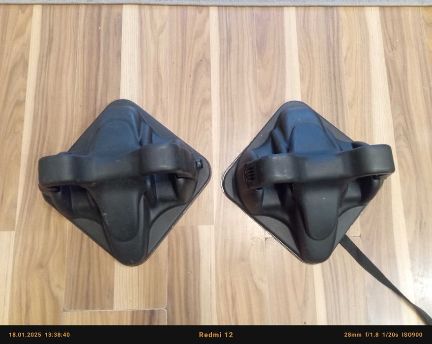 Bagażnik, uchwyt magnetyczny na narty