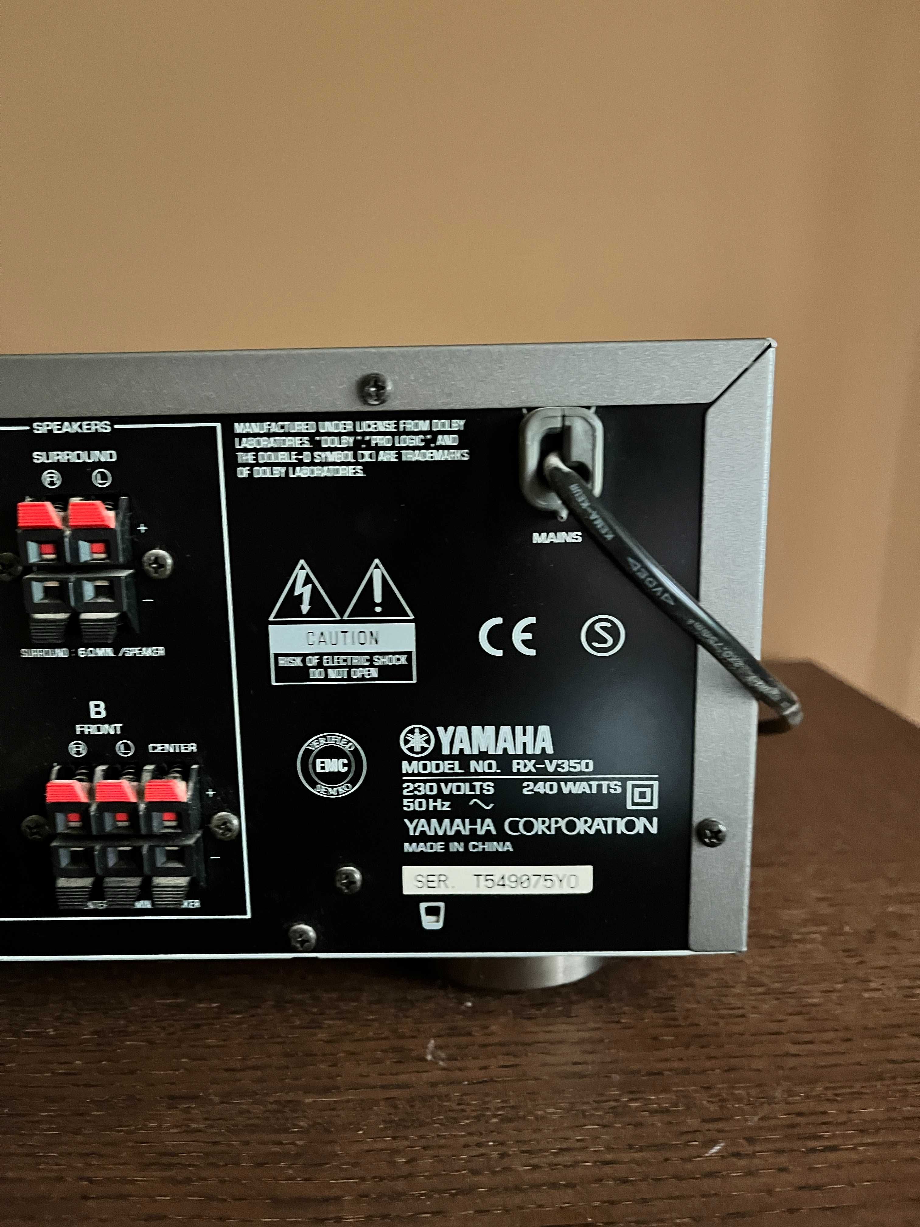 Amplituner Yamaha RX-V350 – Świetny Stan