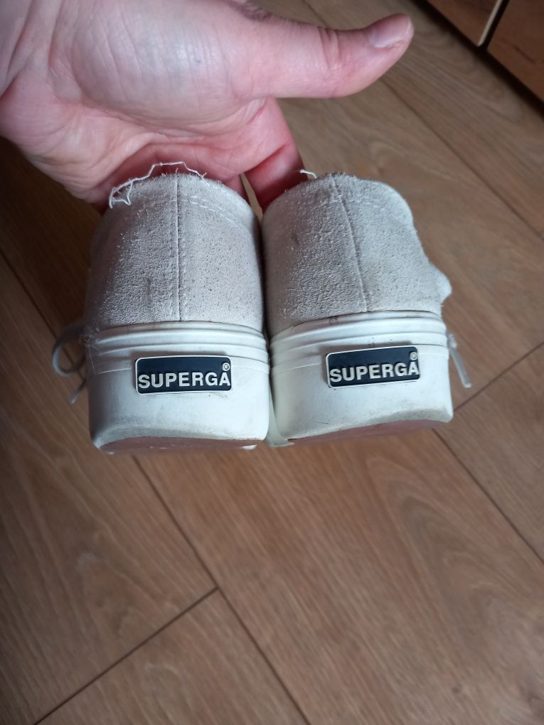 Buty superga na wysokiej podeszwie