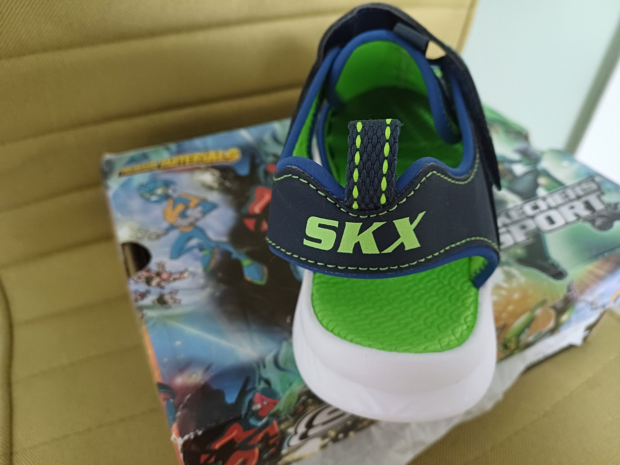 Ténis sandálias  número 34 marca: Skechers NOVOS