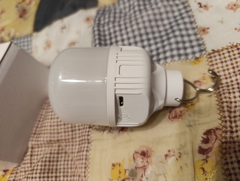 Led лампа акумуляторна