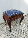 Banqueta Queen Anne