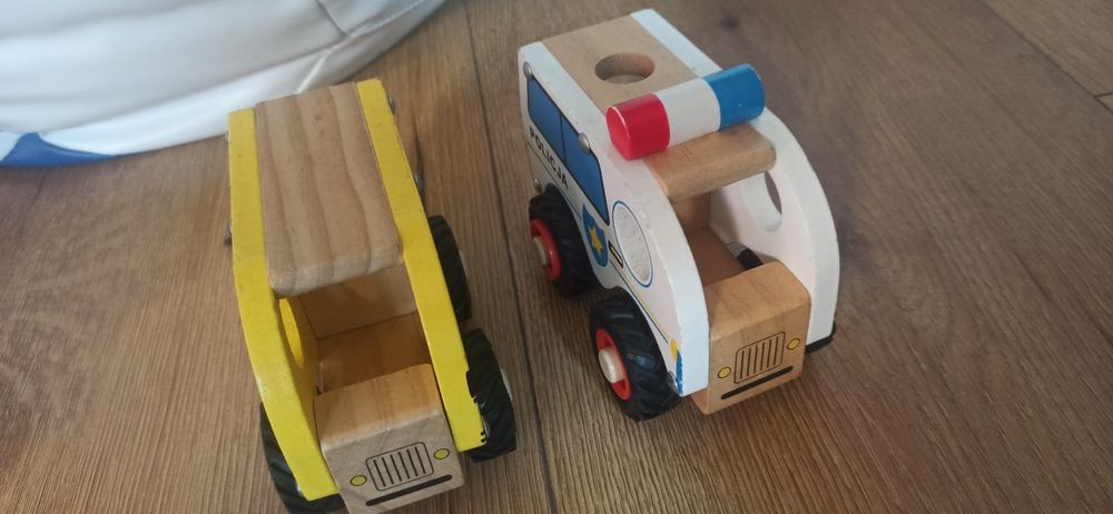 Drewniane pojazdy dla maluchów