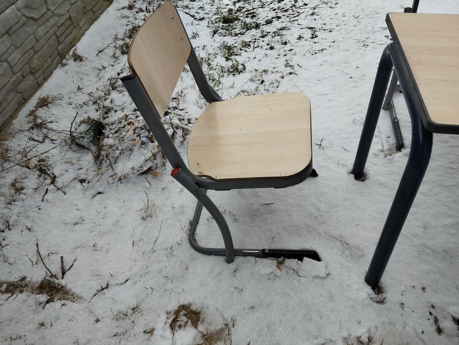 Stolik i krzesła zestaw dziecięcy