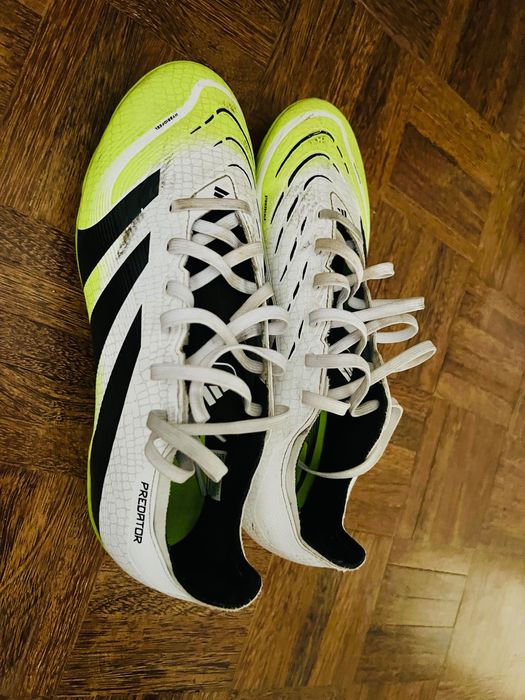 Chuteira Adidas Predador