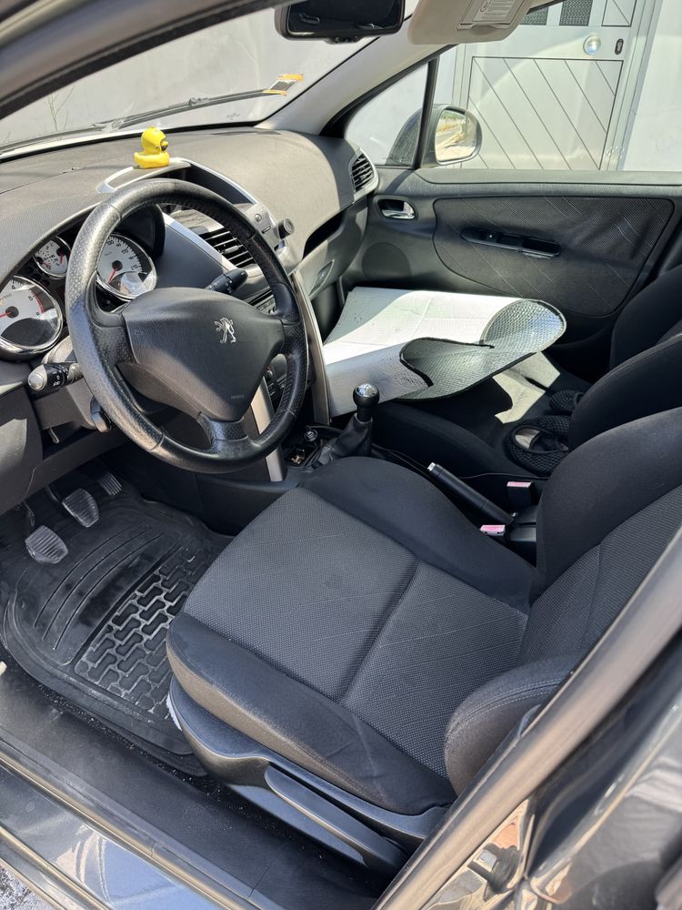 #peugeot 207 sw 1.6 hdi 90 cv