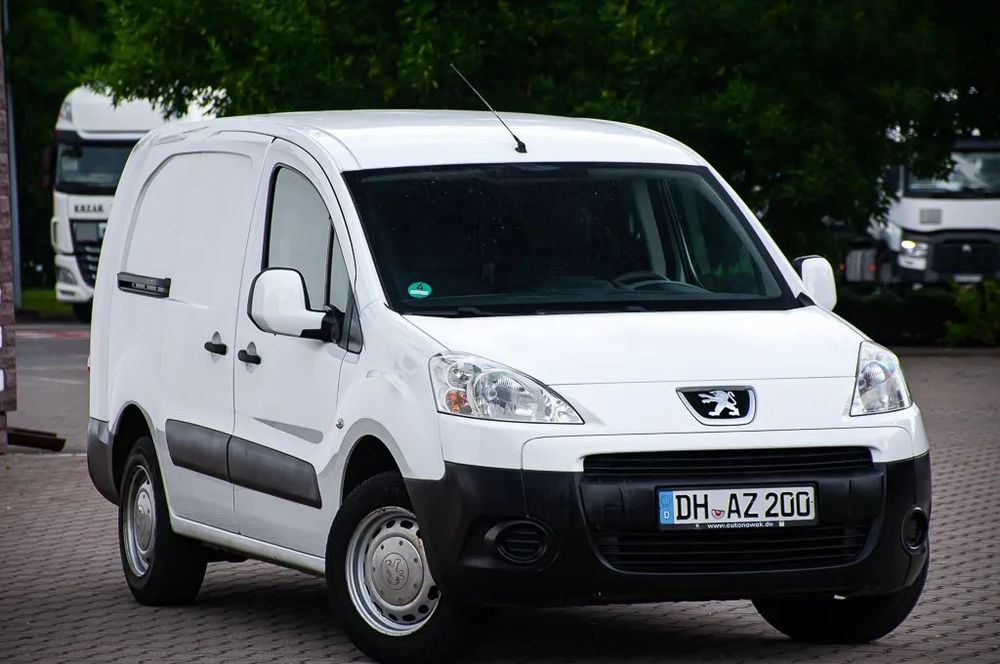 Peugeot PARTNER  **1.6HDI 90KM**MAXI**Długi**Klima**Z Niemiec**