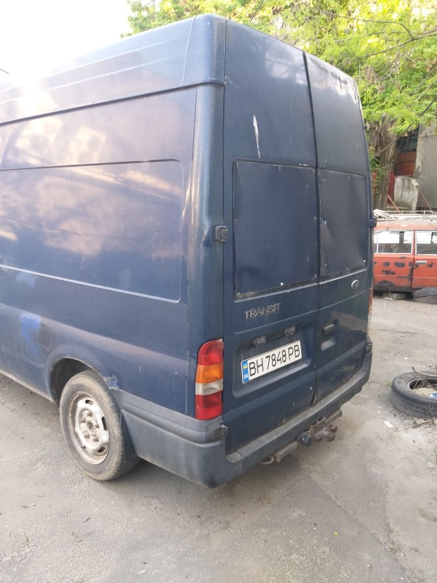 Fod Transit 2001.