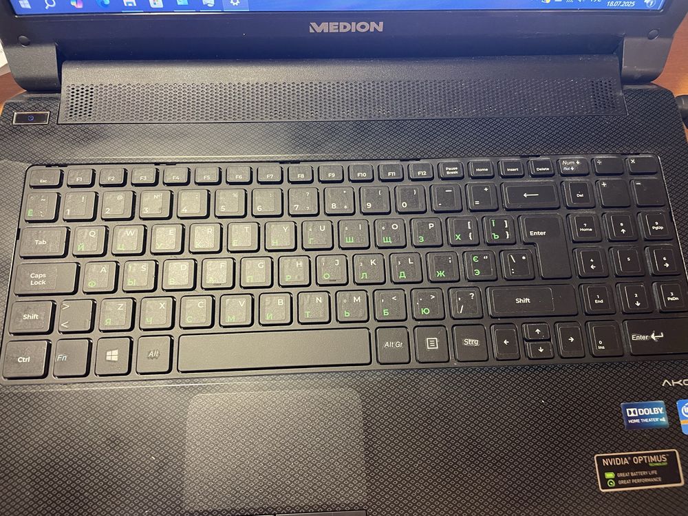 Ігровий Ноутбук Medion Akoya P6815 — i7, 16 ГБ ОЗУ