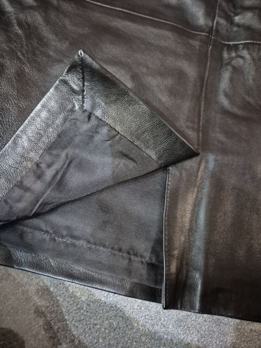 Spódnica ołówkowa skórzana 36