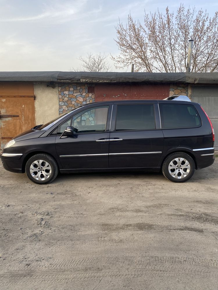 Продаж авто Citroen C8