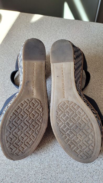Sandały na koturnie Tommy Hilfiger r.37