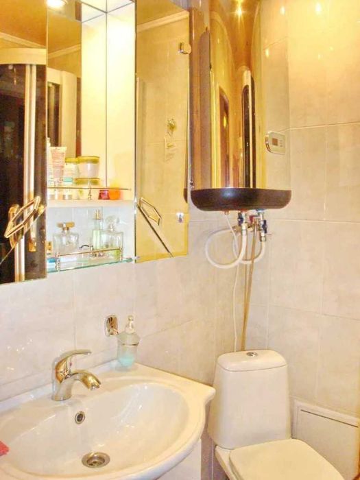 Продаж 1кк (біля дитячого містечка 'Сказка') Центр