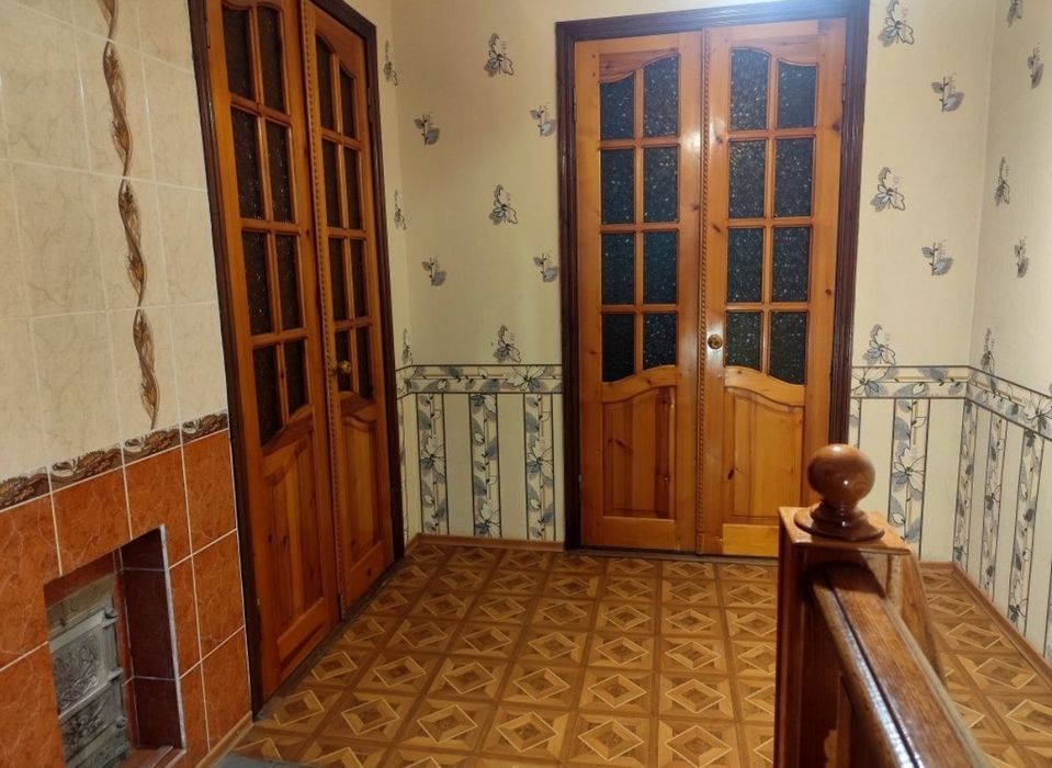 Будинок великий двоповерховий зі зручностями Вапнярка