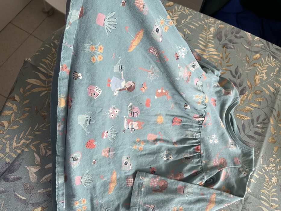 Сукні для дівчинки 98-104