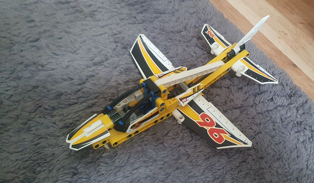 LEGO TECHNIC 42044 (Dowożę)