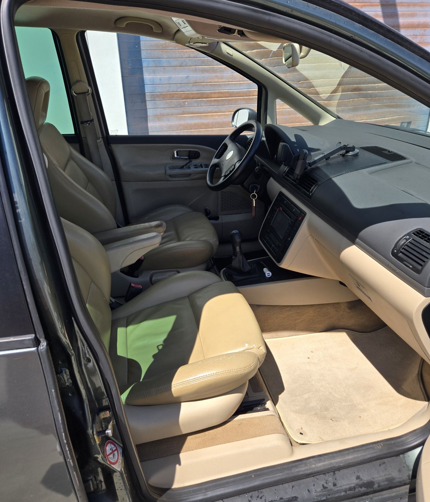 VW Sharan 1.9 140 cv