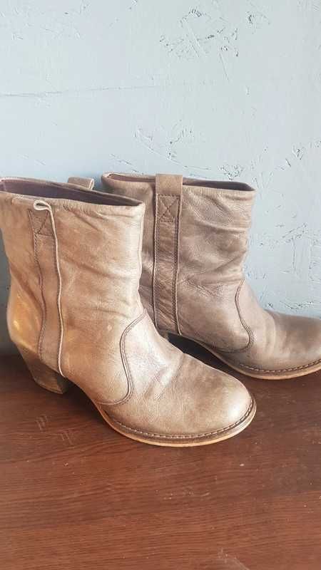 La Redoute damskie buty kowbojki skórzane 39r. 25cm.