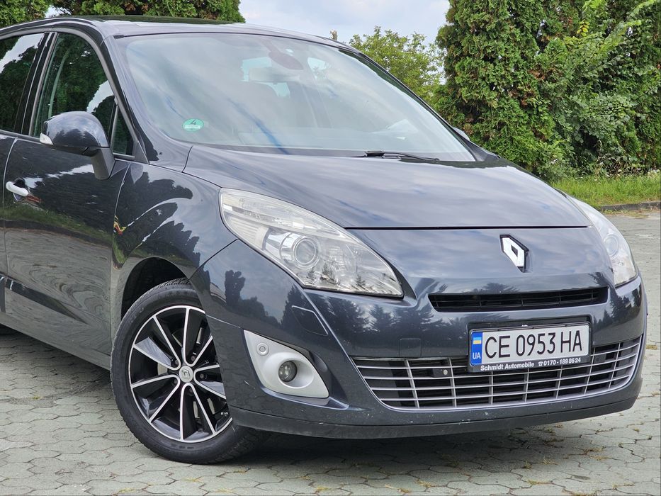 Renault scenic.