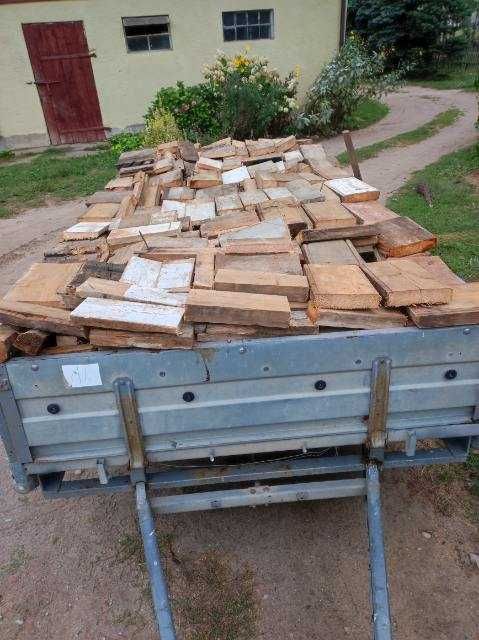 Drewno do palenia w piecu, kominku