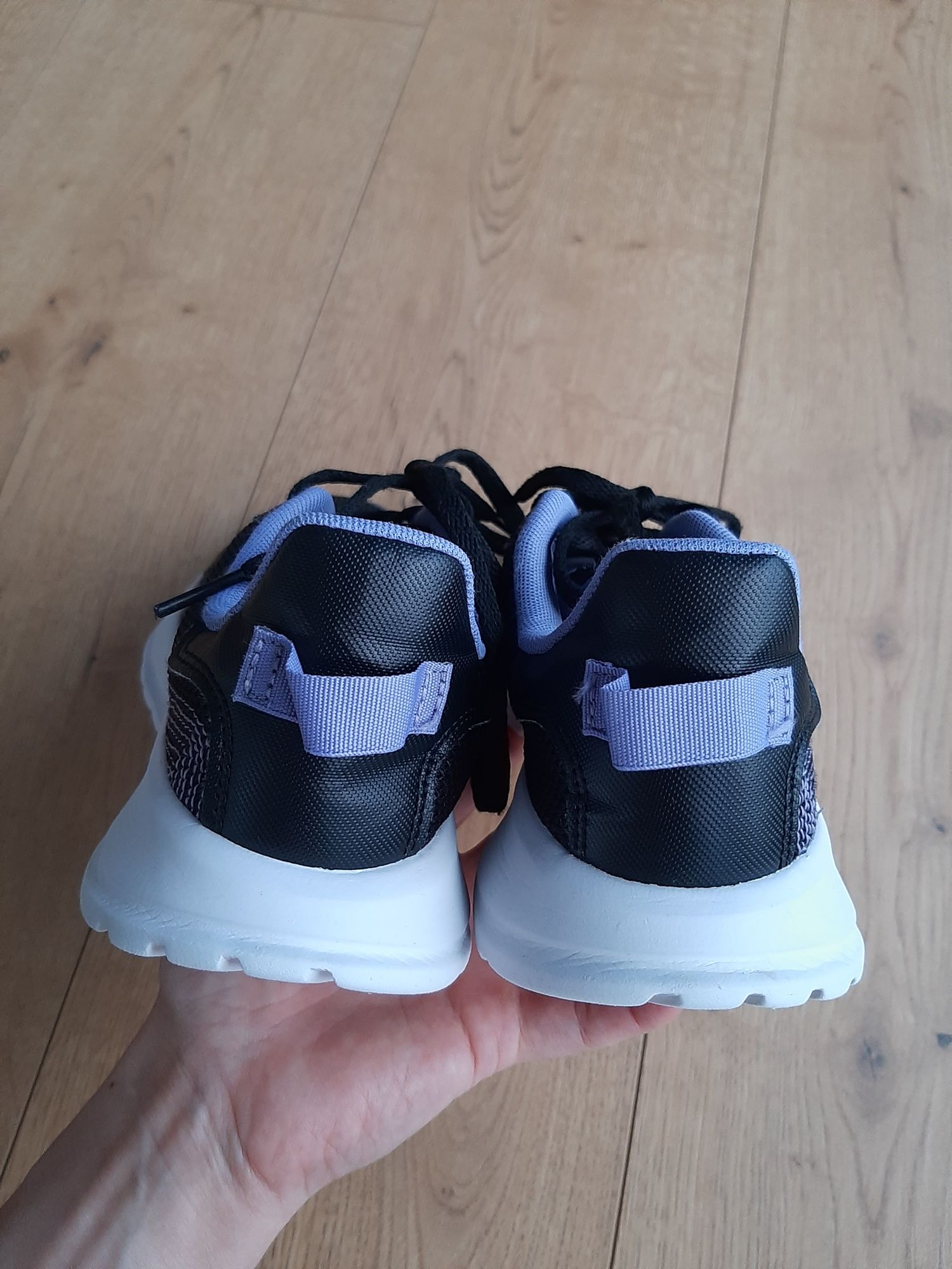 Buty Adidas Tensaur r. 35