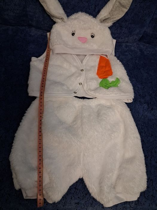 Костюм зайчика, кролика.