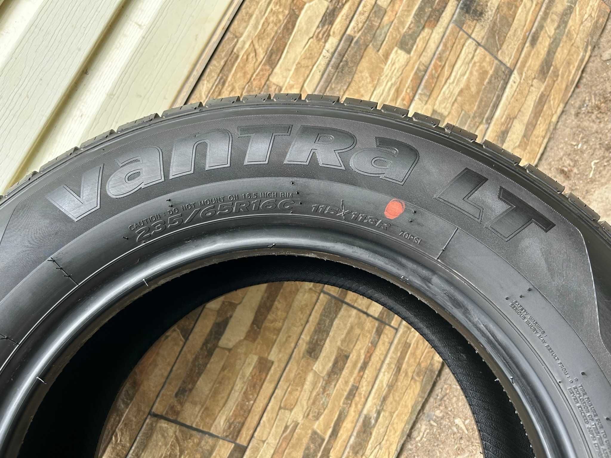 235 65 R16 Hankook Vantra LT