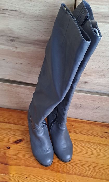 Чобітки  шкіряні жіночі 39р . Взуття зимове