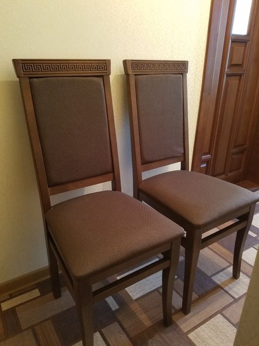 Крісла дерев'яні нові